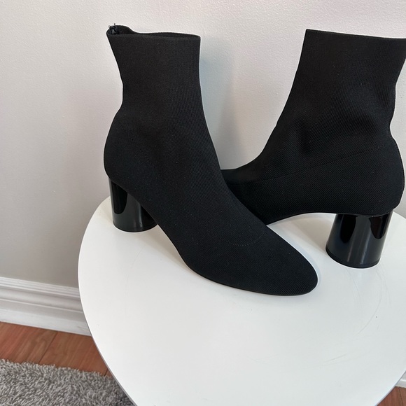 Zara Stretch Booties - Picture 2 of 4
